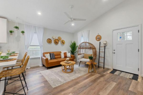 Freebird Cottage - Minutes from Downtown and Beach